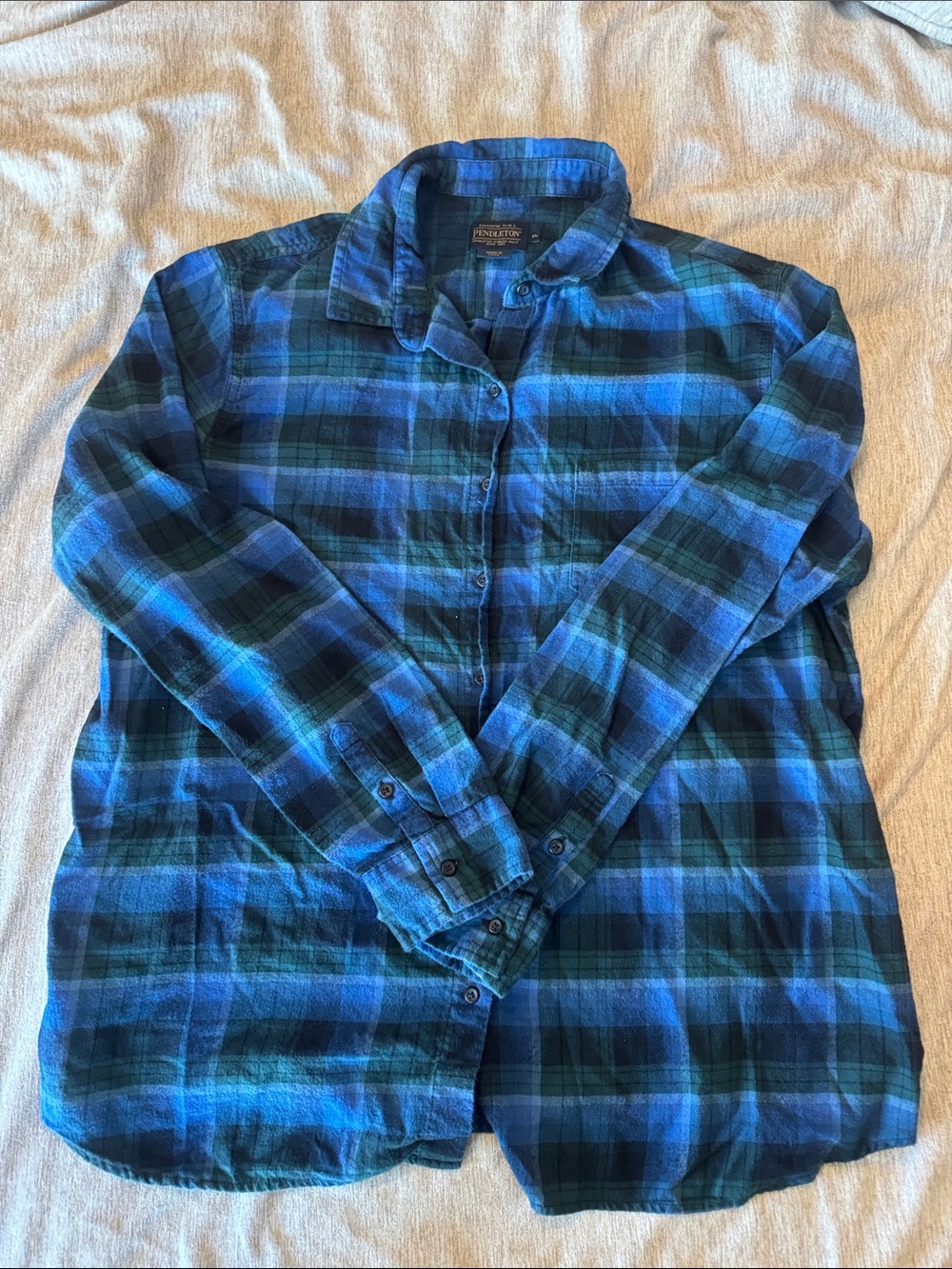 100% cotton Pendleton Blue & Teal Plaid Button-Down Flannel Shirt